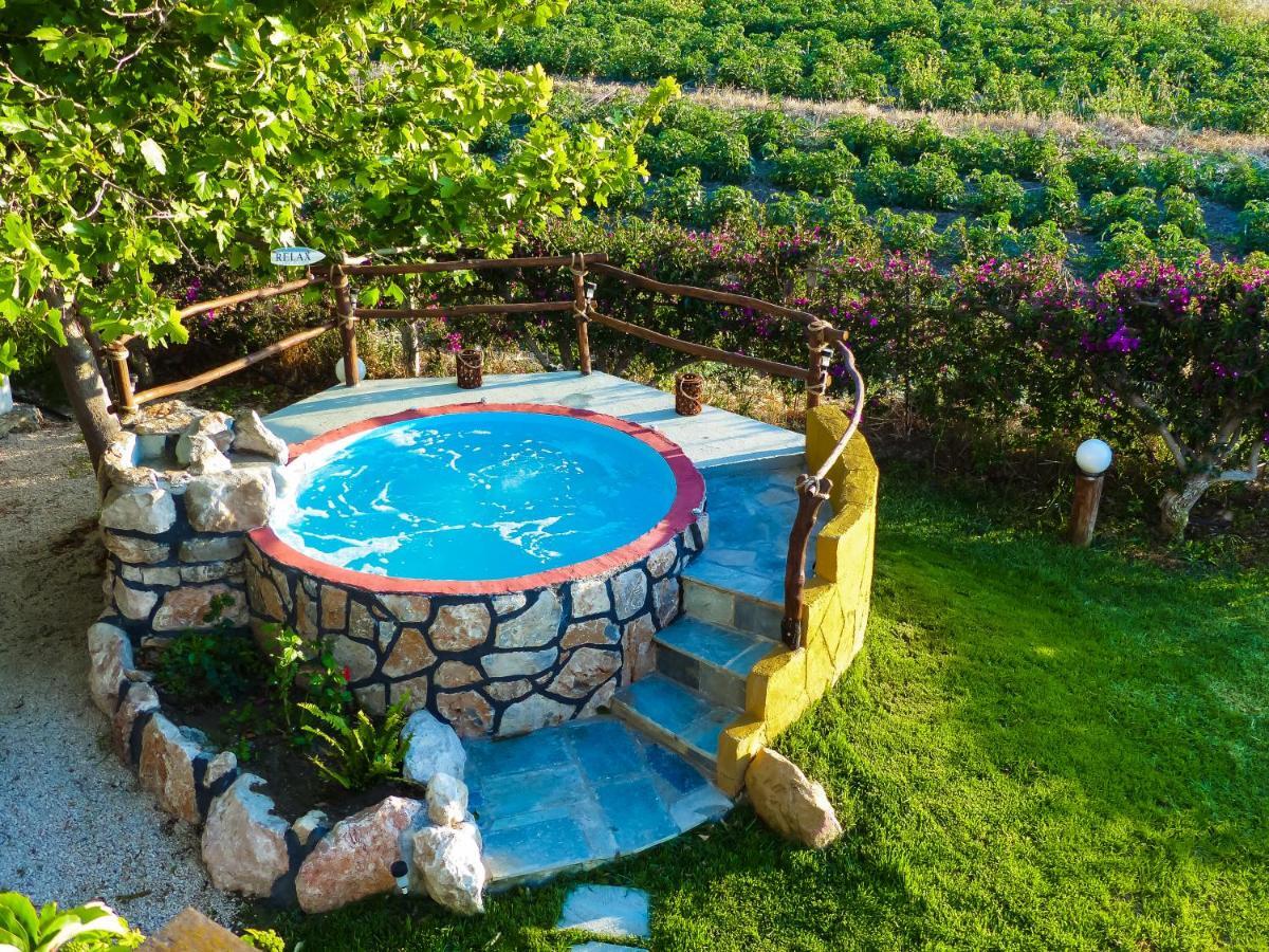 Villa Marqua Kalavarda Екстер'єр фото